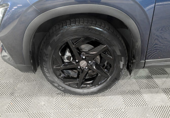 Подержанный автомобиль Omoda C5 2023 года (18 фото)