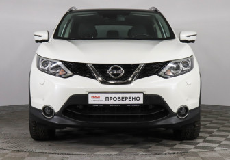 Подержанный автомобиль Nissan Qashqai 2018 года (2 фото)