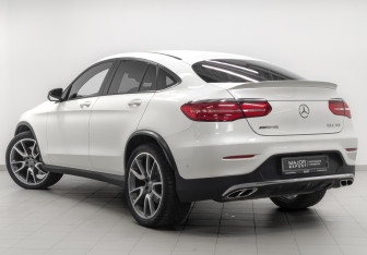 Подержанный автомобиль Mercedes-Benz GLC AMG 2017 года (7 фото)