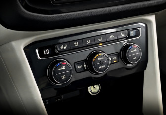 Подержанный автомобиль Volkswagen Tiguan 2017 года (25 фото)