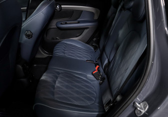 Подержанный автомобиль MINI Countryman 2020 года (10 фото)