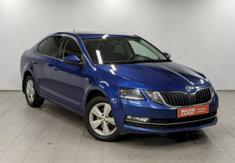 Подержанный автомобиль Skoda Octavia Liftback 2019 года (3 фото)