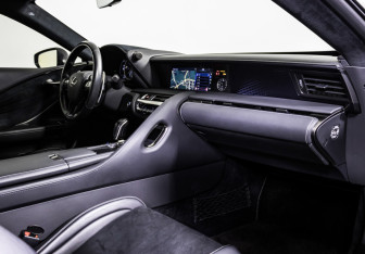 Подержанный автомобиль Lexus LC 2020 года (9 фото)