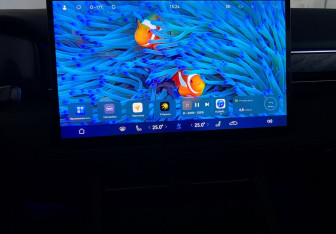 Подержанный автомобиль AITO M7 2023 года (14 фото)