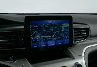 Подержанный автомобиль Ford Explorer 2020 года (14 фото)