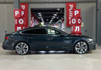 Подержанный автомобиль Audi A5 Liftback 2021 года (8 фото)