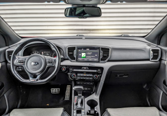 Подержанный автомобиль Kia Sportage 2016 года (15 фото)