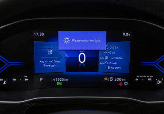 Подержанный автомобиль Jetta VS5 2023 года (11 фото)