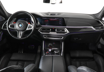 Подержанный автомобиль BMW X6 M 2021 года (10 фото)