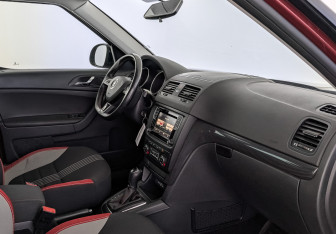 Подержанный автомобиль Skoda Yeti 2016 года (13 фото)