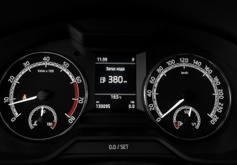 Подержанный автомобиль Skoda Octavia Liftback 2020 года (16 фото)