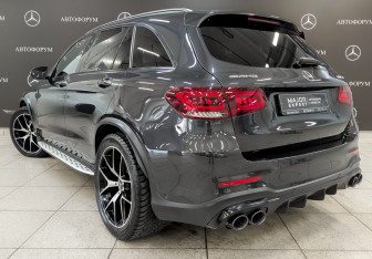 Подержанный автомобиль Mercedes-Benz GLC AMG 2020 года (7 фото)
