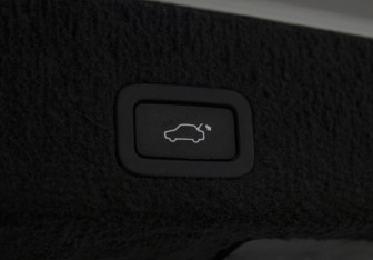 Подержанный автомобиль Volvo XC70 2014 года (18 фото)