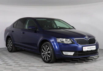 Подержанный автомобиль Skoda Octavia Liftback 2016 года (3 фото)