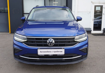 Подержанный автомобиль Volkswagen Tiguan 2021 года (2 фото)