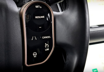 Подержанный автомобиль Land Rover Range Rover Evoque 2020 года (30 фото)