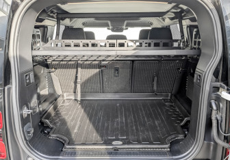 Подержанный автомобиль Land Rover Defender Suv 2021 года (10 фото)