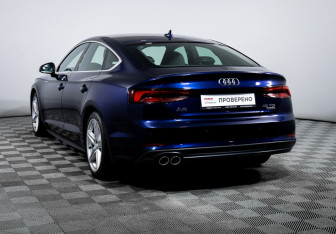 Подержанный автомобиль Audi A5 Liftback 2018 года (7 фото)