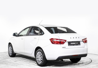 Подержанный автомобиль LADA (ВАЗ) Vesta Sedan 2022 года (7 фото)