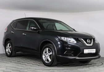 Подержанный автомобиль Nissan X-Trail 2015 года (3 фото)