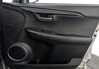 Подержанный автомобиль Lexus NX 2015 года (24 фото)