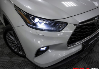 Подержанный автомобиль Toyota Highlander 2021 года (24 фото)
