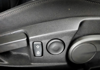 Подержанный автомобиль Opel Insignia Sedan 2014 года (26 фото)