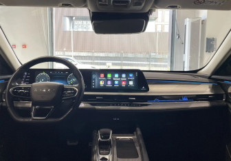 Подержанный автомобиль Chery Arrizo 8 2023 года (10 фото)