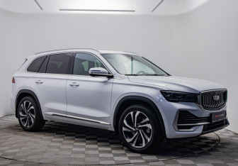 Подержанный автомобиль Geely Monjaro 2024 года (7 фото)