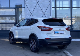 Подержанный автомобиль Nissan Qashqai 2019 года (7 фото)