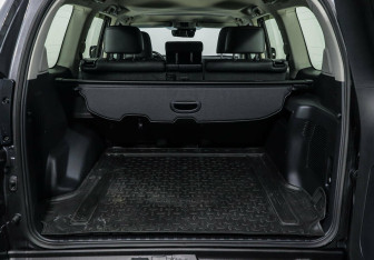 Подержанный автомобиль Toyota Land Cruiser Prado 2021 года (21 фото)