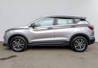 Подержанный автомобиль Geely Coolray 2023 года (8 фото)