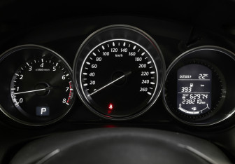 Подержанный автомобиль Mazda CX-5 2014 года (13 фото)