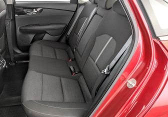 Подержанный автомобиль Kia Cerato Sedan 2019 года (12 фото)