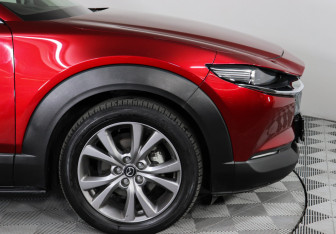 Подержанный автомобиль Mazda CX-30 2021 года (10 фото)
