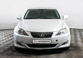 Подержанный автомобиль Lexus IS Sedan 2008 года (2 фото)