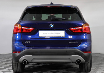 Подержанный автомобиль BMW X1 2018 года (4 фото)