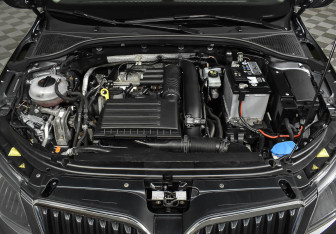 Подержанный автомобиль Skoda Octavia Liftback 2014 года (8 фото)