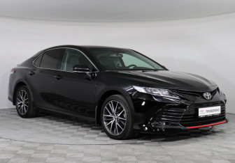 Подержанный автомобиль Toyota Camry Sedan 2021 года (3 фото)