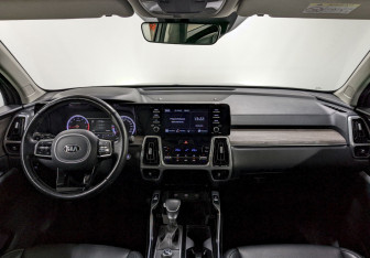 Подержанный автомобиль Kia Sorento 2021 года (24 фото)