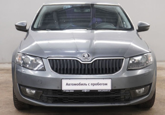 Подержанный автомобиль Skoda Octavia Liftback 2014 года (2 фото)