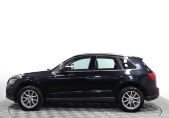 Подержанный автомобиль Audi Q5 2011 года (8 фото)