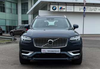Подержанный автомобиль Volvo XC90 2020 года (2 фото)