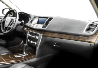 Подержанный автомобиль Nissan Teana 2012 года (9 фото)