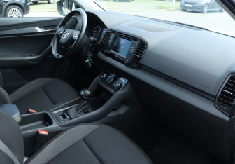 Подержанный автомобиль Skoda Karoq 2022 года (9 фото)