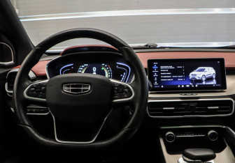 Подержанный автомобиль Geely Coolray 2024 года (8 фото)