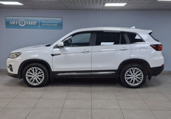 Подержанный автомобиль Changan CS75 2022 года (8 фото)