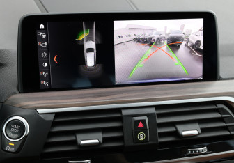 Подержанный автомобиль BMW X3 2018 года (22 фото)
