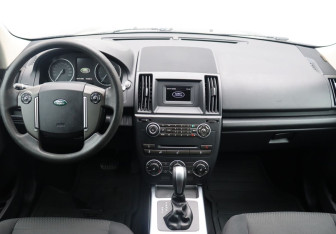 Подержанный автомобиль Land Rover Freelander 2013 года (12 фото)
