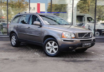 Подержанный автомобиль Volvo XC90 2008 года (3 фото)
